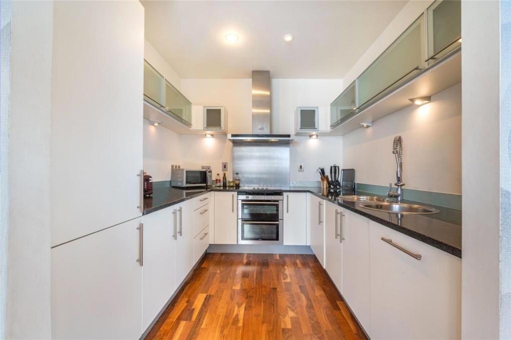 Penthouse Canary Wharf - Free Wifi Лондон Екстериор снимка